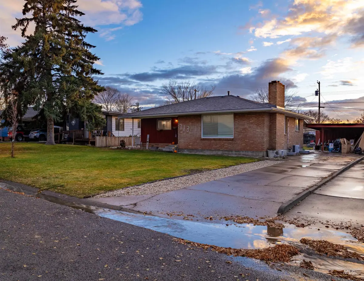 713 8th Ave N, Buhl, ID 83316 - Image #1