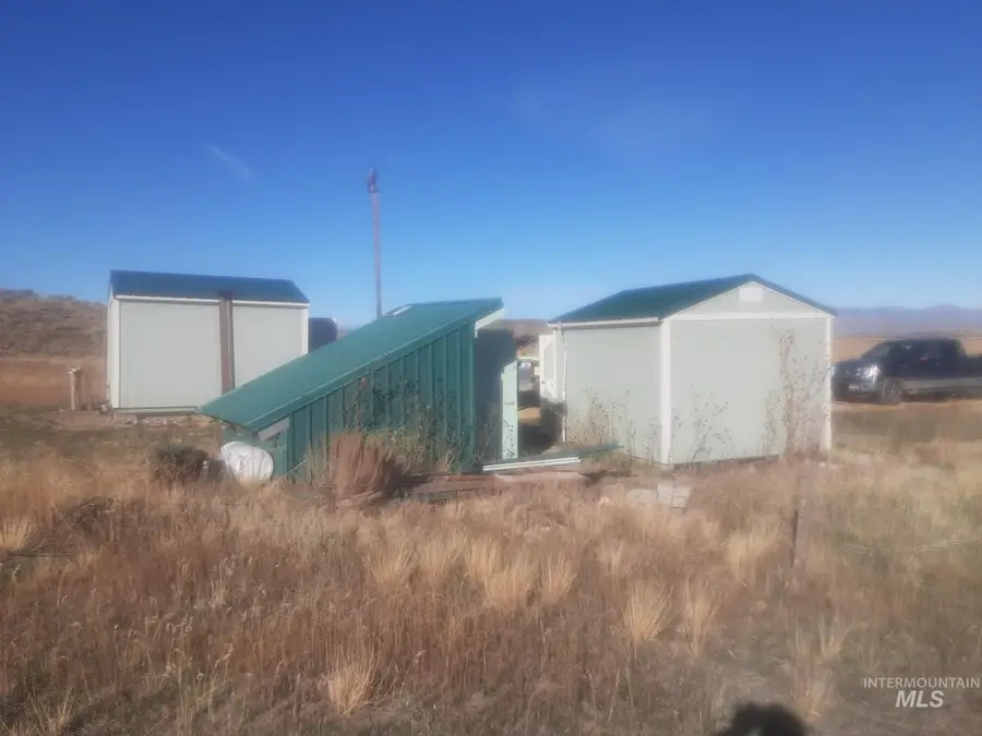 500 S Fir Grove Rd, Fairfield, ID 83327 - Image #2