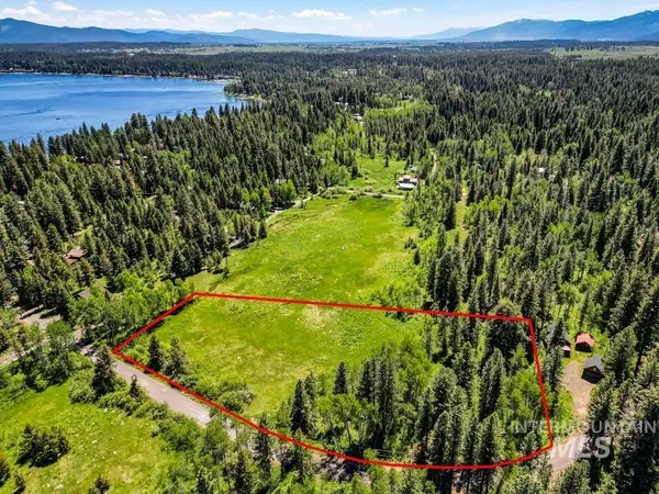 1125 Meadows Rd, McCall, ID 83638
