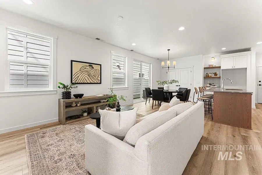 3544 W Anderson St, Boise, ID 83703 - Image #2