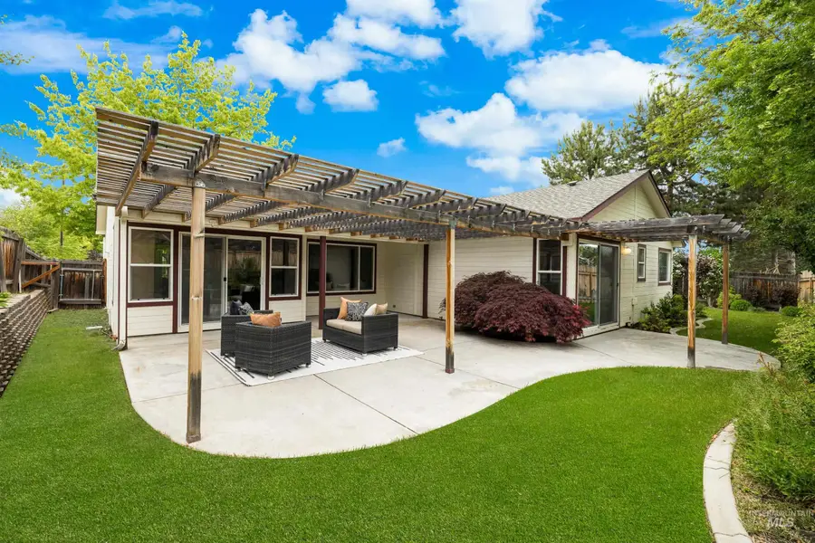 6460 S Lodgepole Pl, Boise, ID 83716 - Image #2