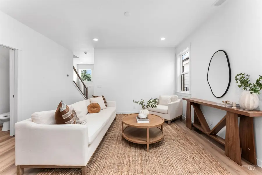 3544 W Anderson St, Boise, ID 83703 - Image #2