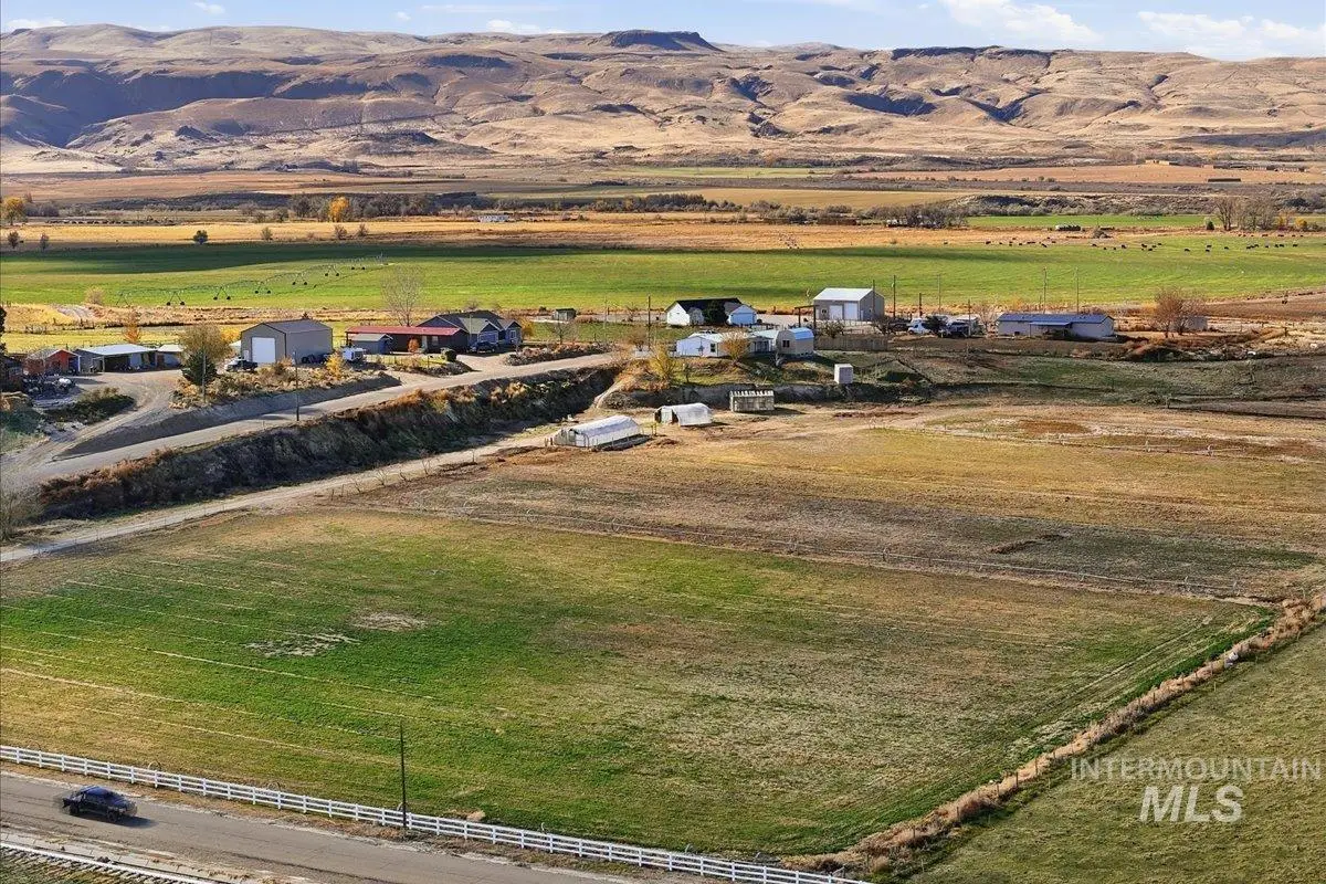 4207 Pershall Rd, Marsing, ID 83639 - Image #1