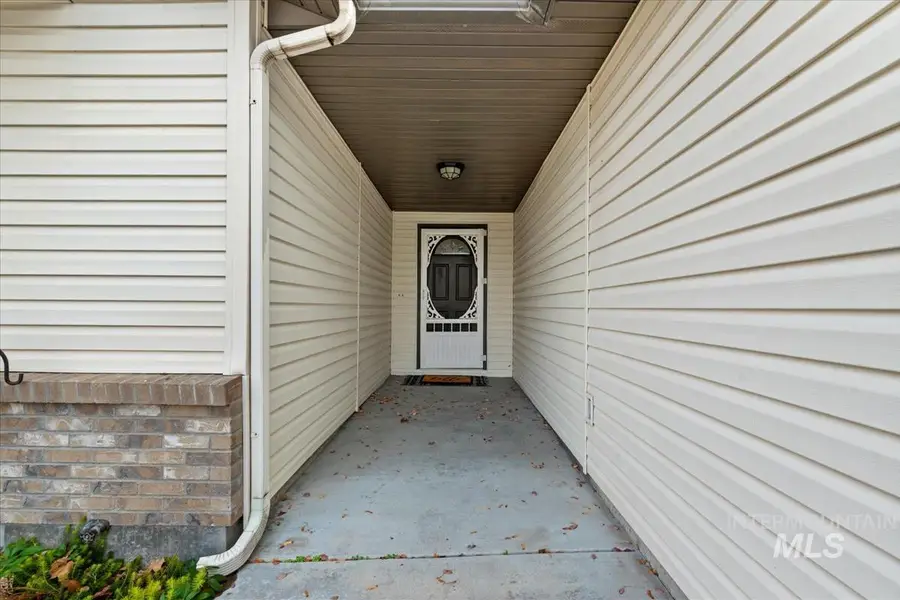 922 N Wakefield, Nampa, ID 83651 - Image #2