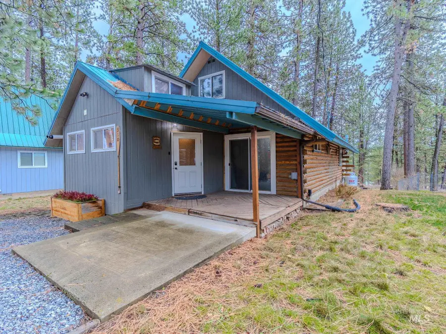 310 Lapwai St, Winchester, ID 83555 - Image #2