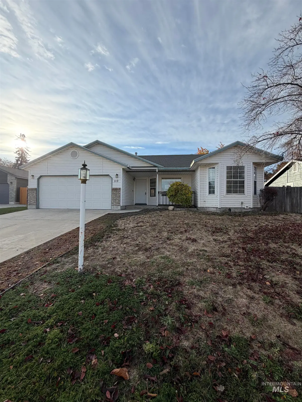 113 W Woodbury Dr, Meridian, ID 83646 - Image #1