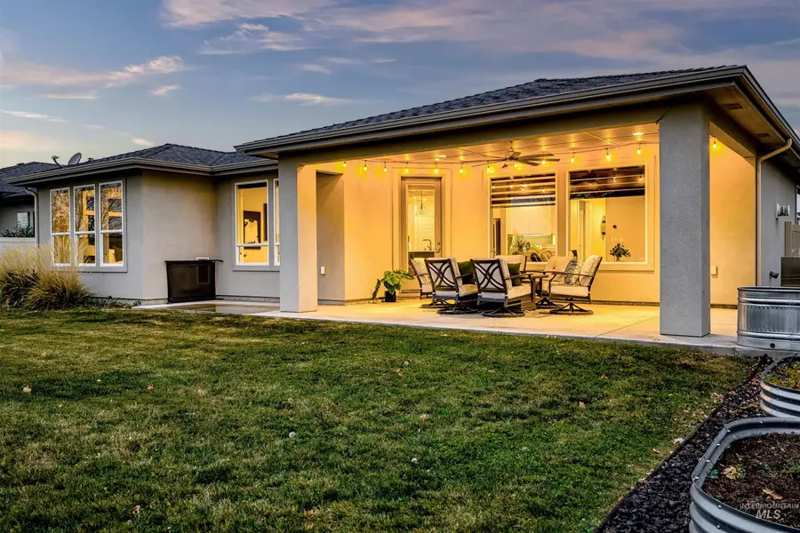 495 W Oak Springs, Meridian, ID 83642 - Image #2