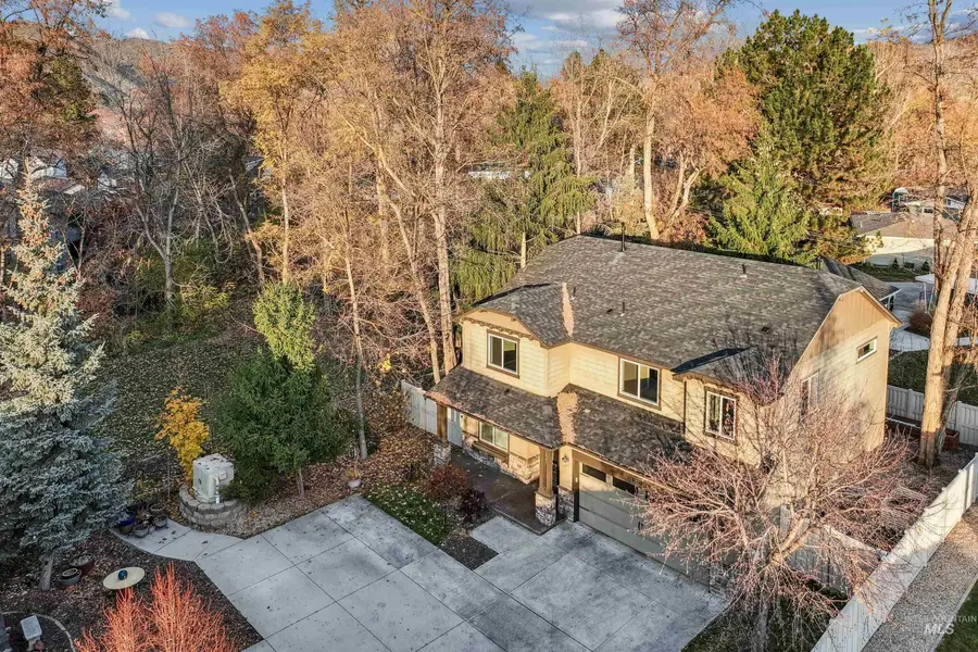 3822 W Magnolia Lane, Boise, ID 83703 - Image #2
