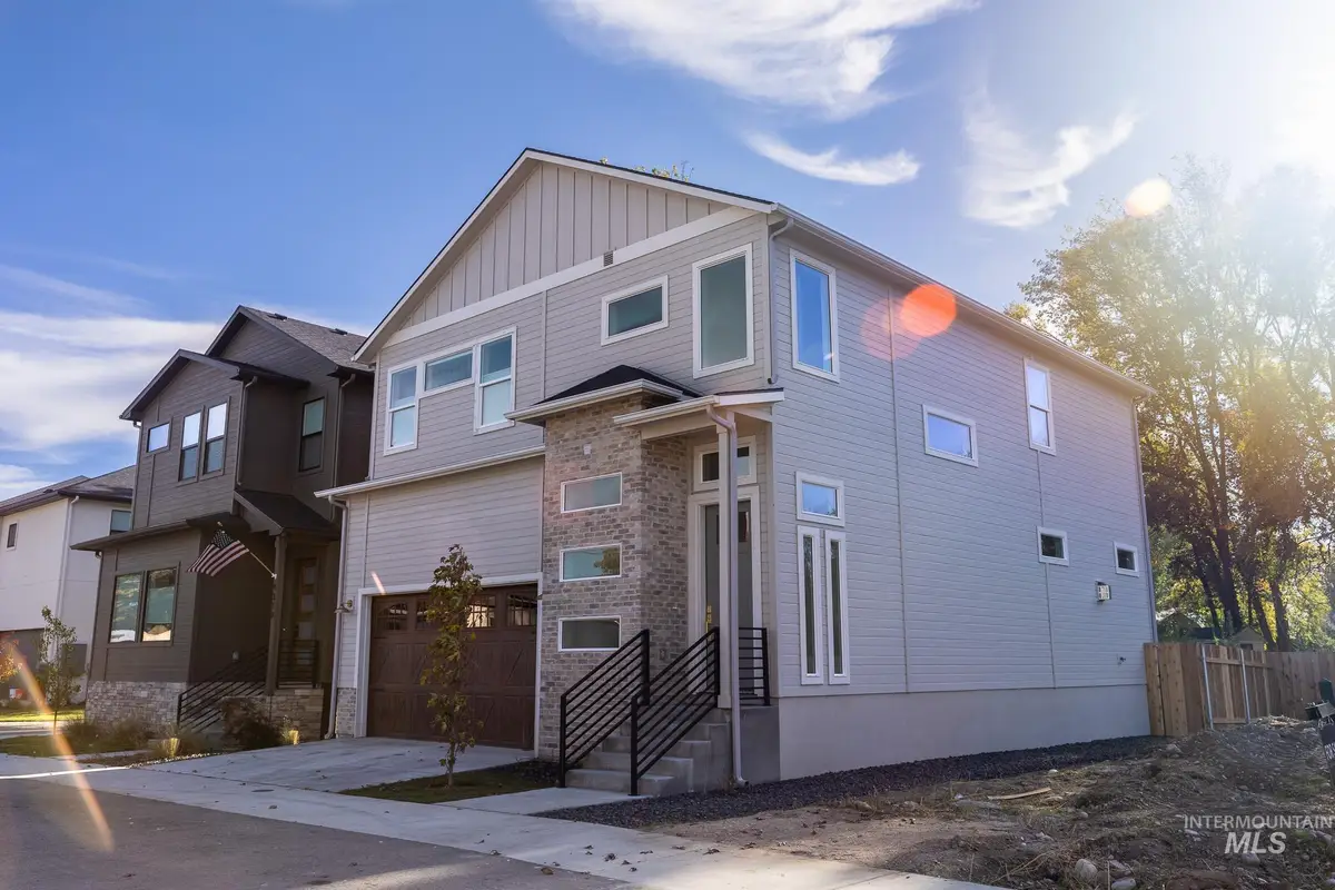 4329 N Life Tree, Garden City, ID 83714 - Image #1