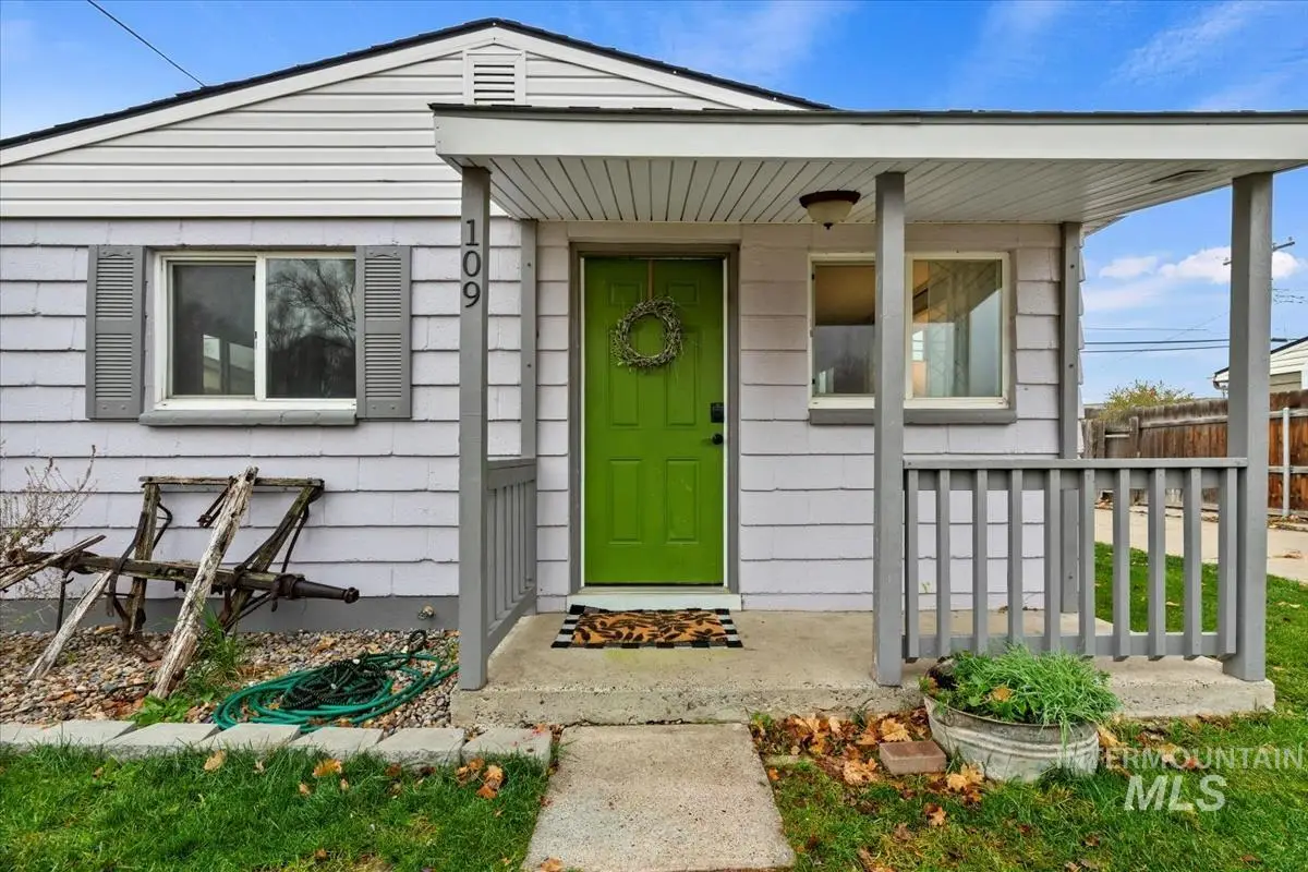 109 E 8th N, Mountain Home, ID 83647 - Image #1