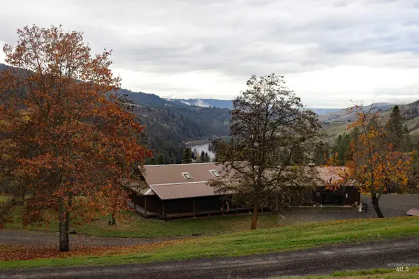 20044 Orchard Lane, Lenore, ID 83541