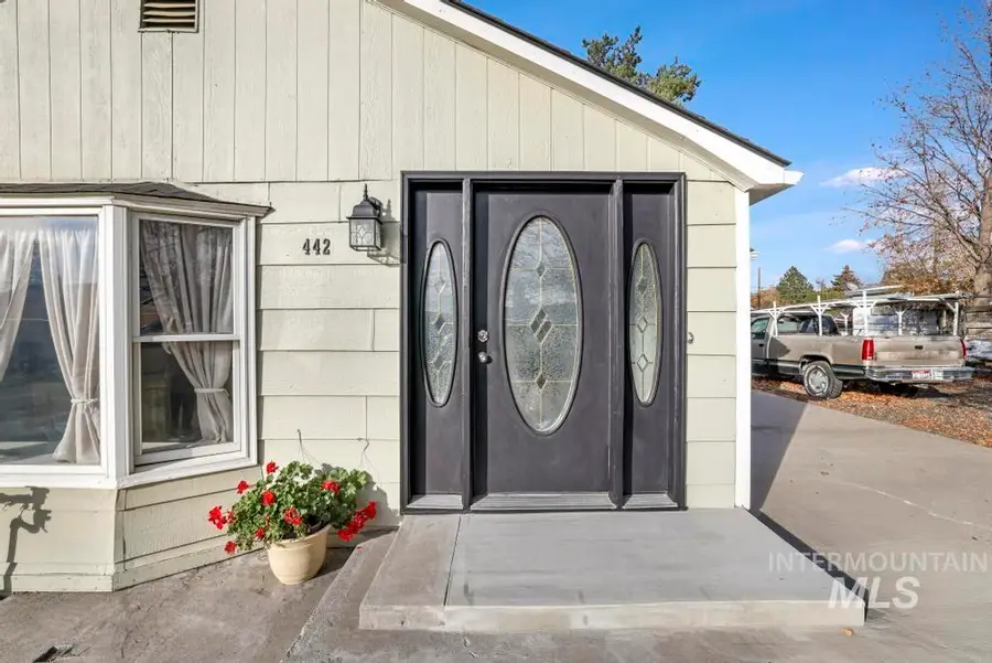 442 1st Ave W, Jerome, ID 83338 - Image #2