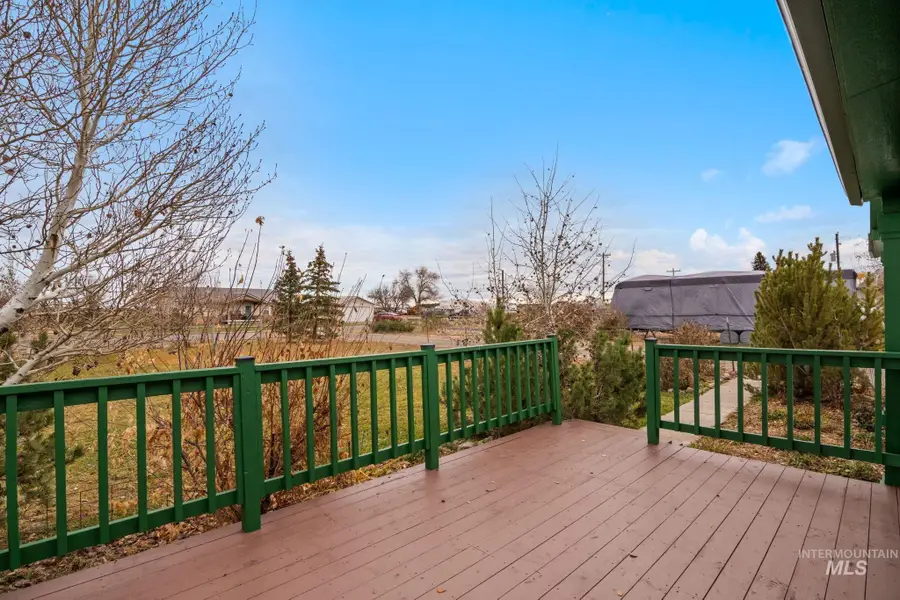 92 Lake View Drive, Carey, ID 83320 - Image #2