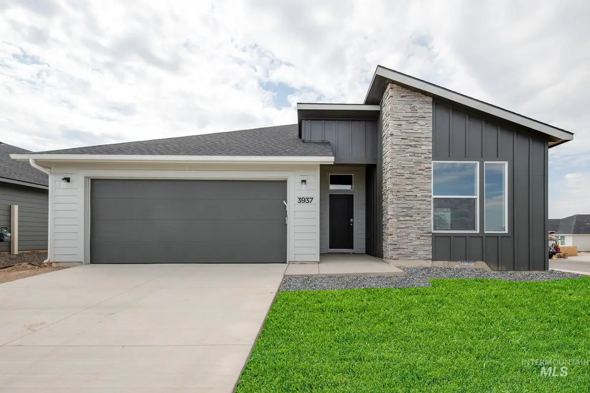 10539 W Teratai St, Star, ID 83669 - Image #1