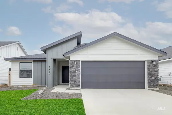 9053 W Violet St, Nampa, ID 83687