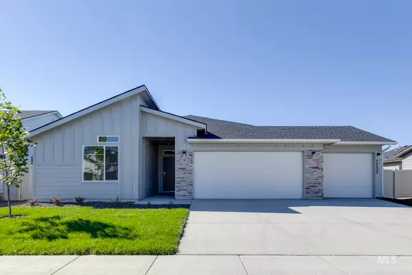 9067 W Violet St, Nampa, ID 83687