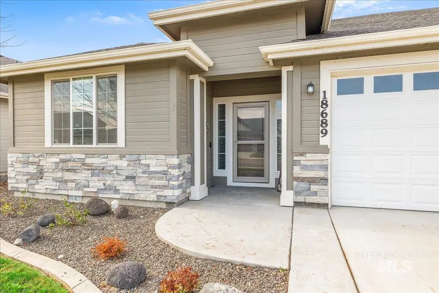 18689 Easter Peak Ave, Nampa, ID 83687 - Image #2