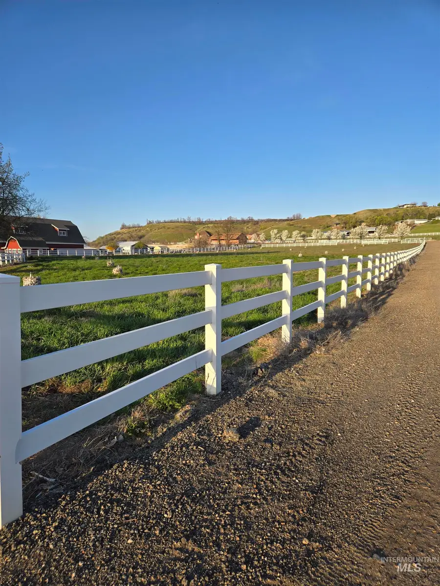 5686 Finley Rd, Fruitland, ID 83619 - #2