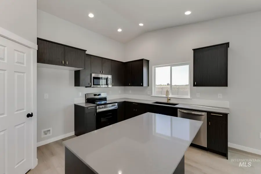 869 N Aleppo Way, Meridian, ID 83642 - Image #3