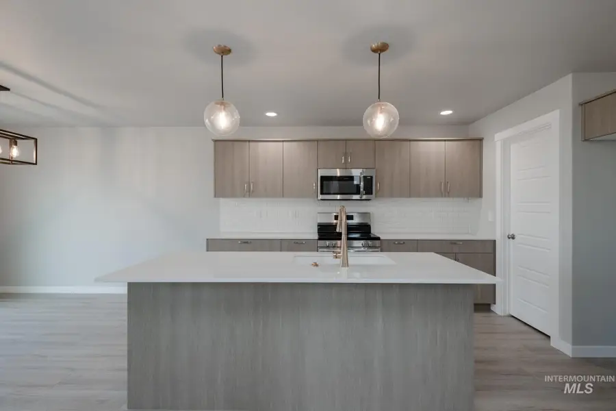 929 N Mirror Creek Way, Meridian, ID 83642 - Image #3