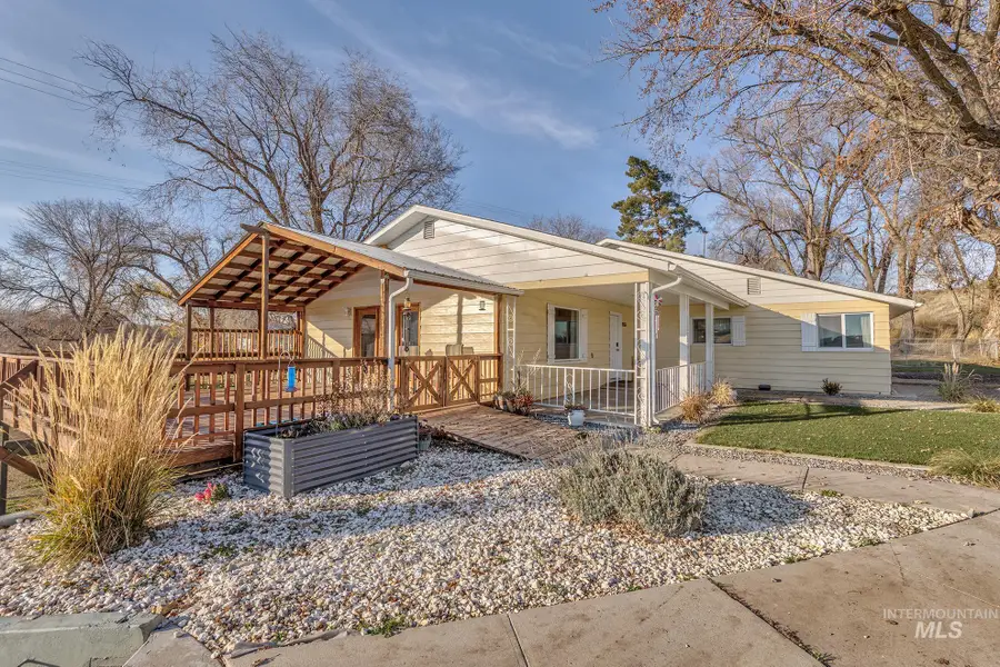 4555 Hyline Rd, Ontario, OR 97914 - Image #2