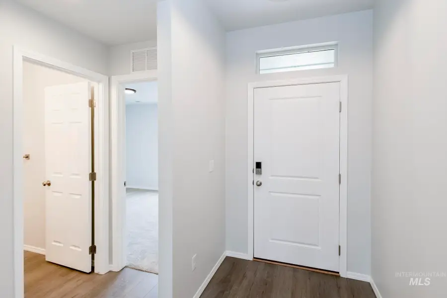 7354 S Menzingers Ave, Meridian, ID 83642 - Image #2