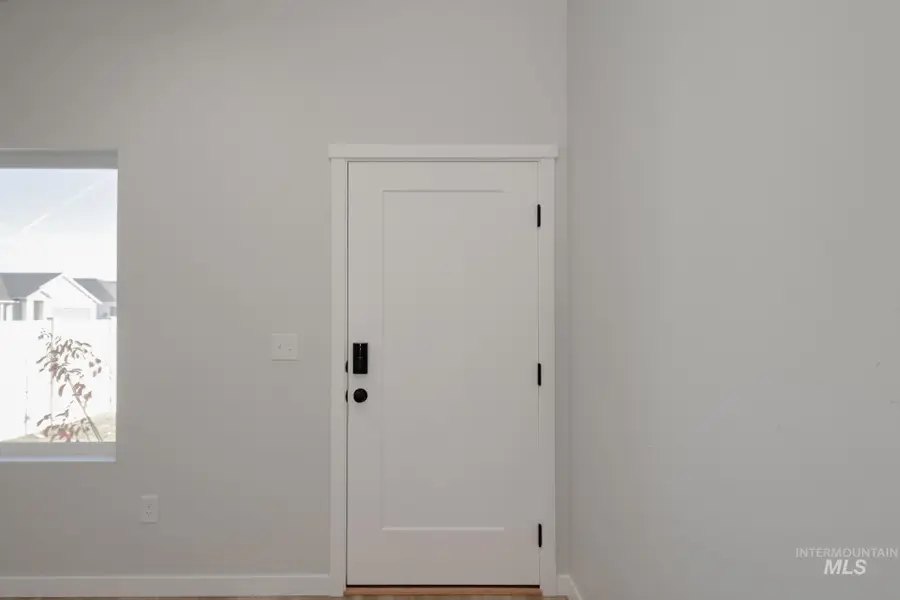 7349 S Bungalow Ave, Meridian, ID 83642 - Image #2