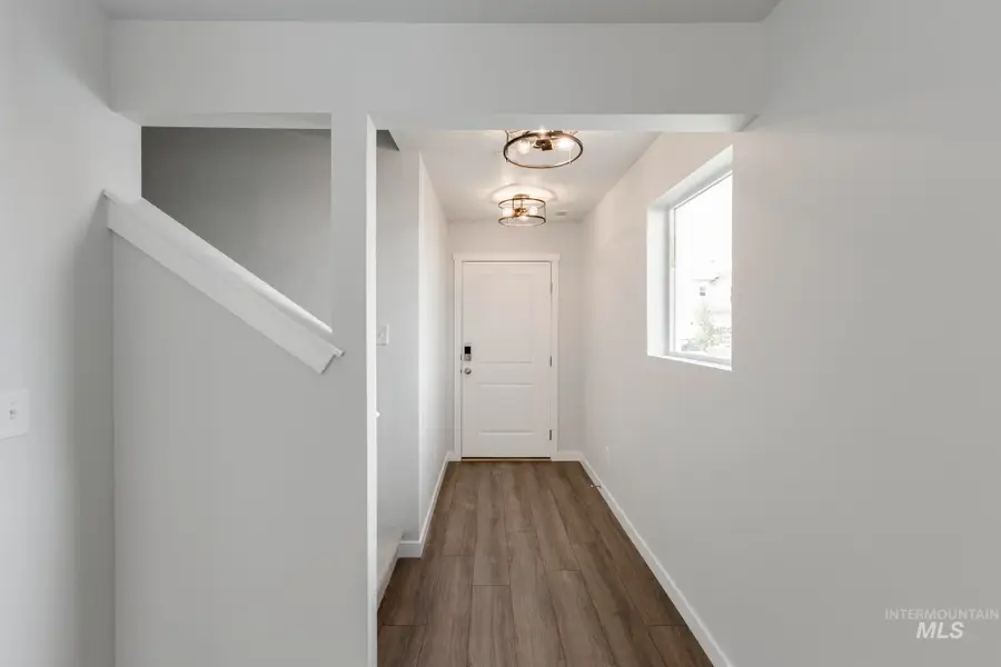 2534 W Fallon Lp, Nampa, ID 83651 - Image #2