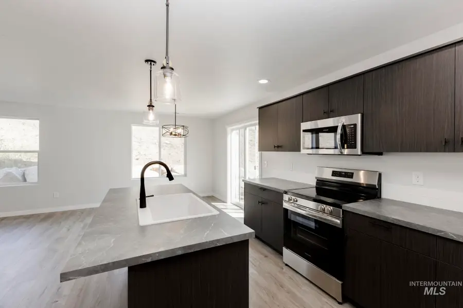 2542 W Fallon Lp, Nampa, ID 83651 - Image #3