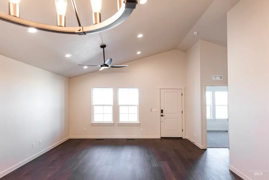 315 E. Chevy Dr., Boise, ID 83716 - Image #3