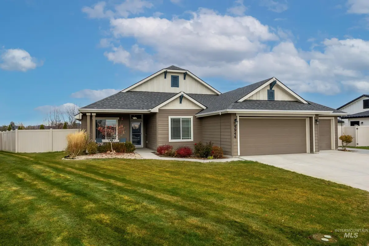 5944 W Cavendale Dr, Eagle, ID 83616 - Image #1