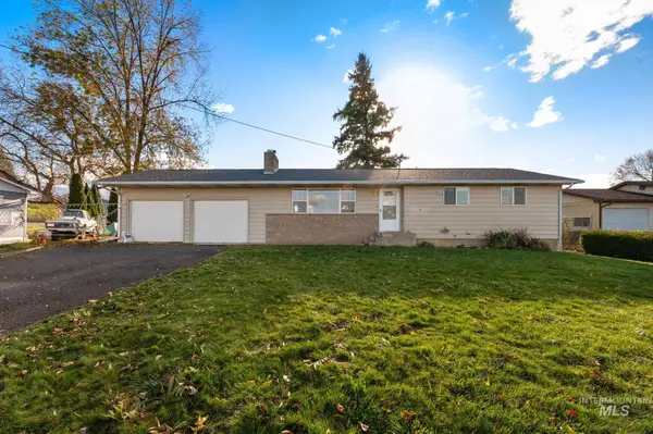 1510 Warner Avenue, Lewiston, ID 83501