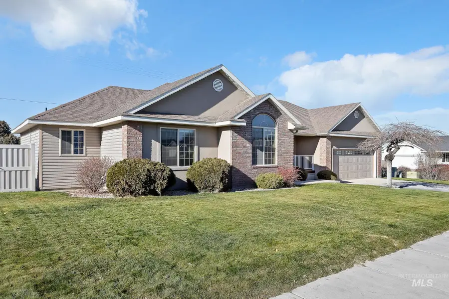 2300 Alderwood Ave, Burley, ID 83318 - Image #2