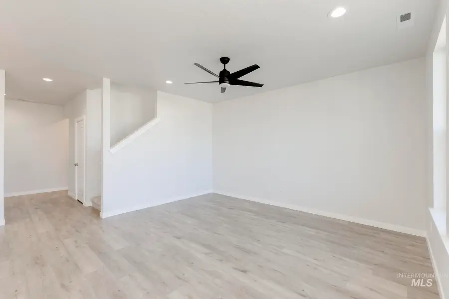 10573 W Tinder St, Star, ID 83669 - Image #3