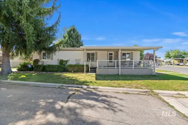 275 N Checola Cir, Boise, ID 83713