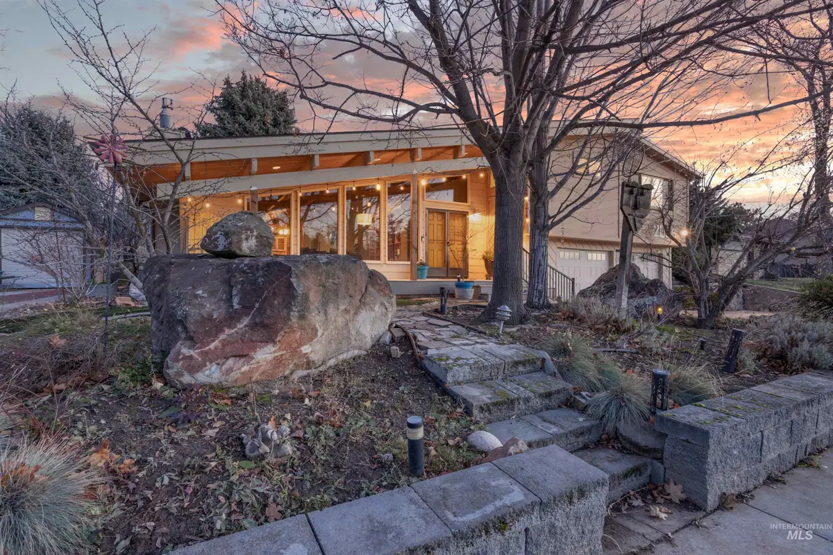 2064 S Coloma Way, Boise, ID 83712 - Image #1