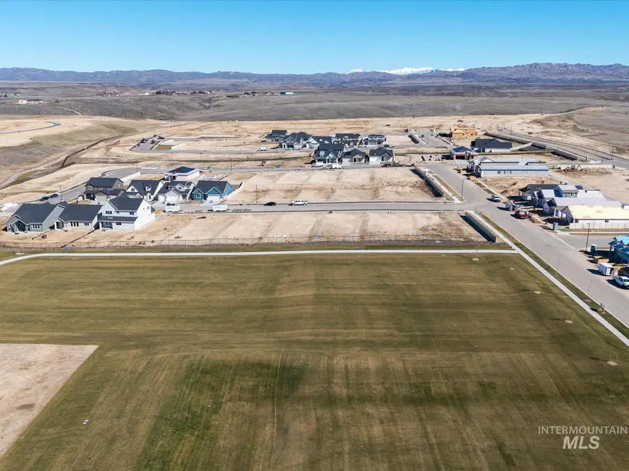 300 E Mayfield Springs Blvd, Boise, ID 83716 - #2