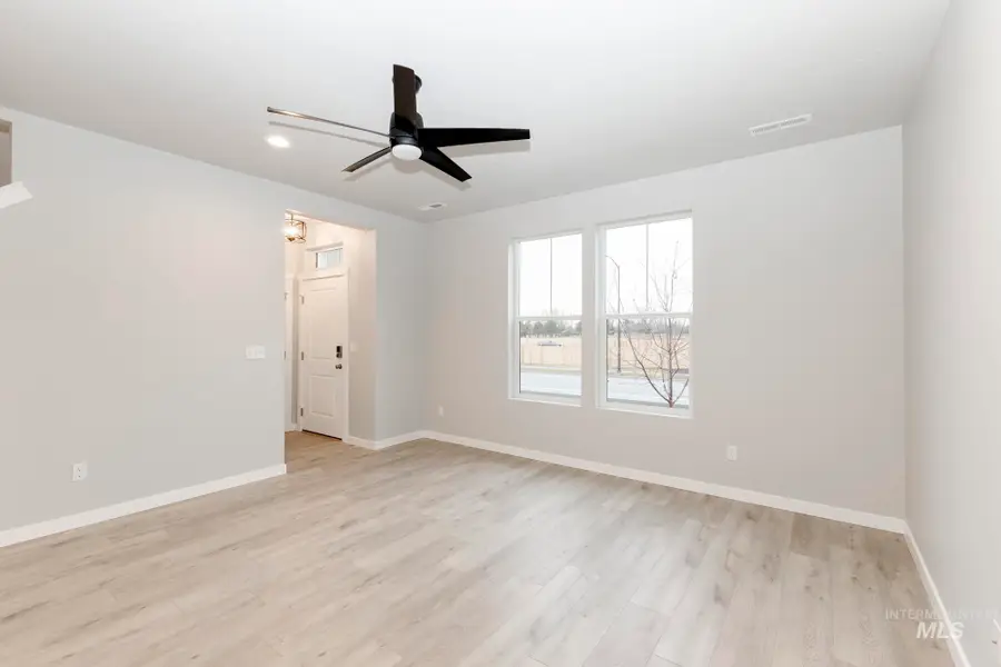 3612 W Meadowpine St, Meridian, ID 83642 - Image #2