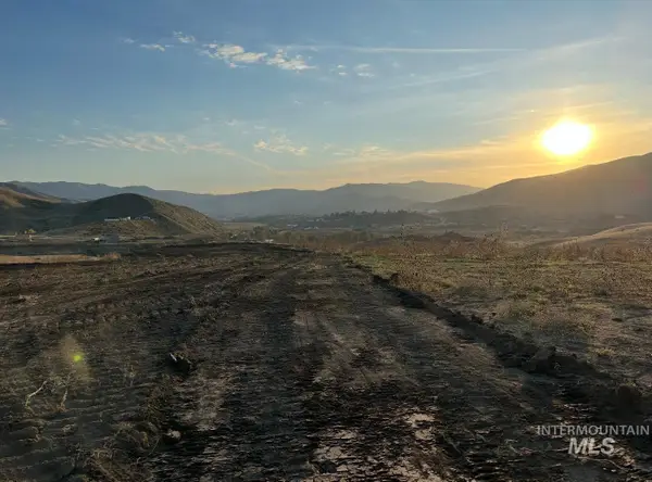 15 Margaret's Way, Horseshoe Bend, ID 83629