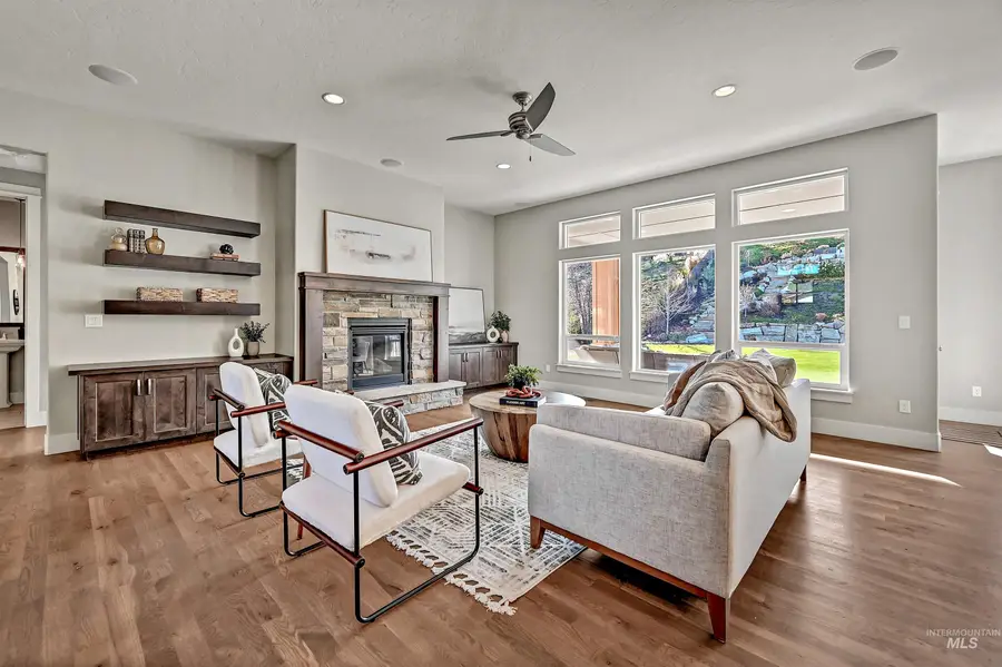 2115 E Lodge Trail Ct, Meridian, ID 83642 - Image #3