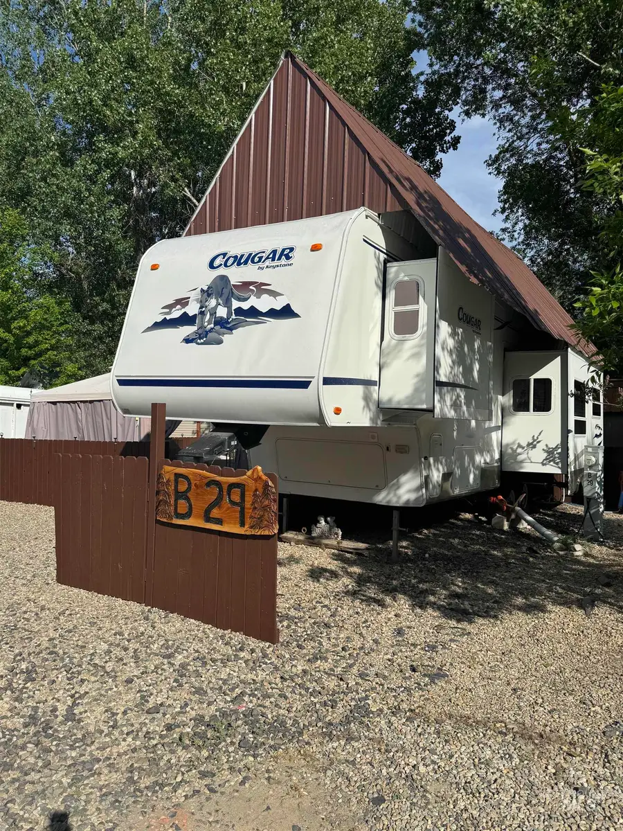 29 B Street, Cascade, ID 83611 - Image #2