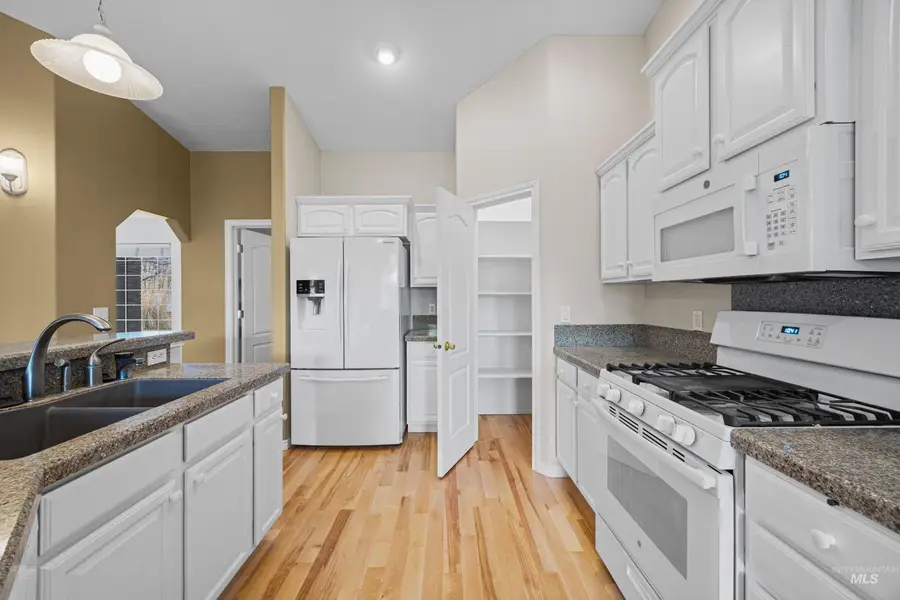 2680 S Loftus Way, Meridian, ID 83642 - Image #2