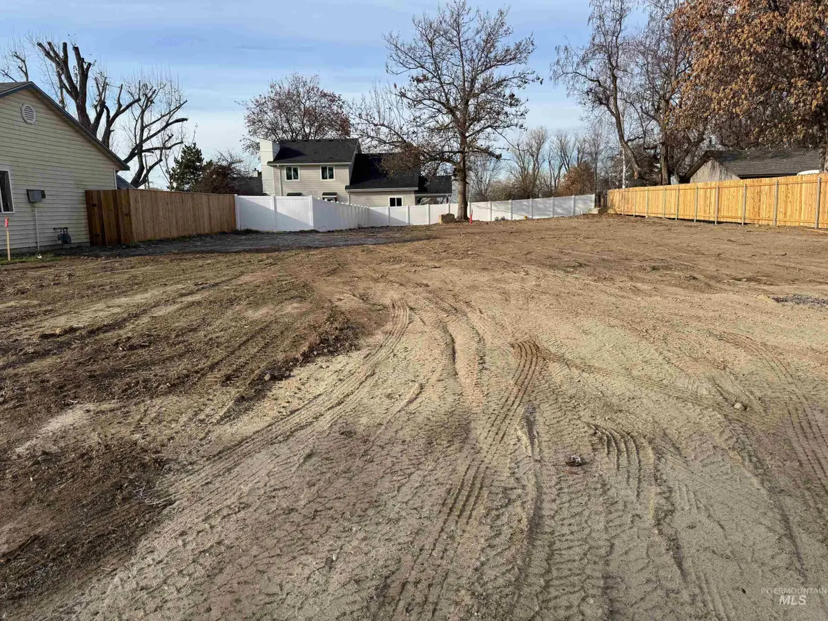 2507 Hird Ave, Caldwell, ID 83605 - Image #1