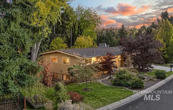 2812 N Heather Place, Boise, ID 83702