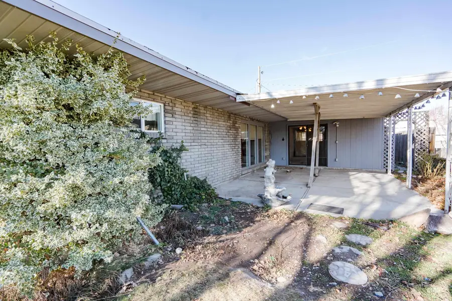 334 S 4th Street, Rupert, ID 83350 - #3