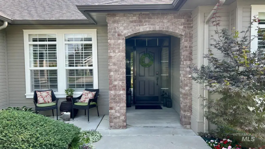 3399 W Kirkam Ln, Meridian, ID 83646 - Image #2