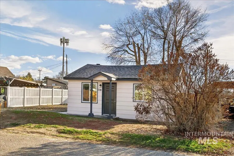 119 Holly St, Caldwell, ID 83605 - Image #3