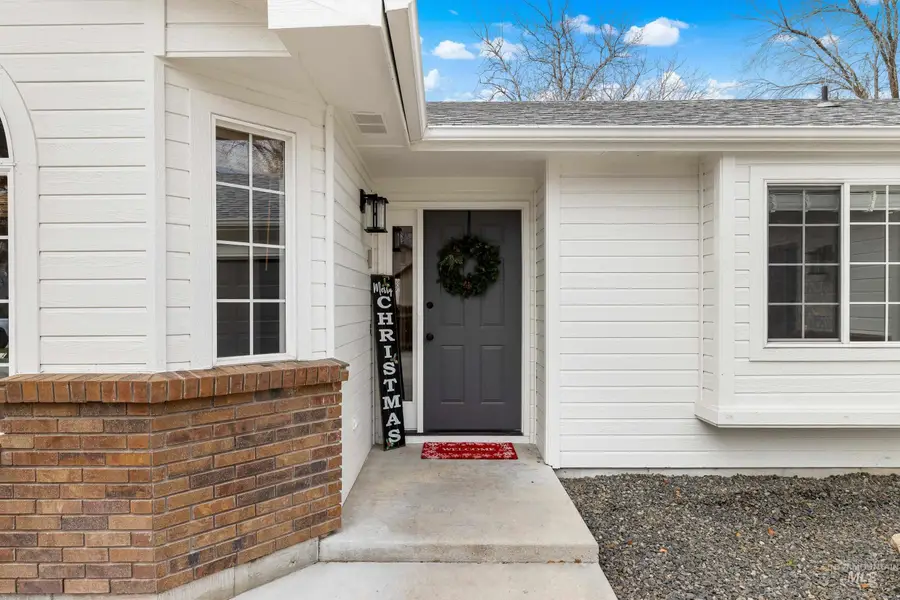 11956 W Driftwood Ct, Boise, ID 83713 - Image #3