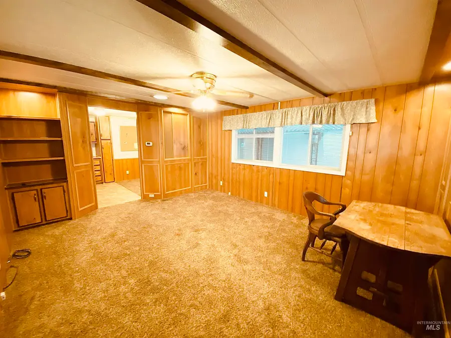 2205 E Linden #4, Caldwell, ID 83605 - Image #2