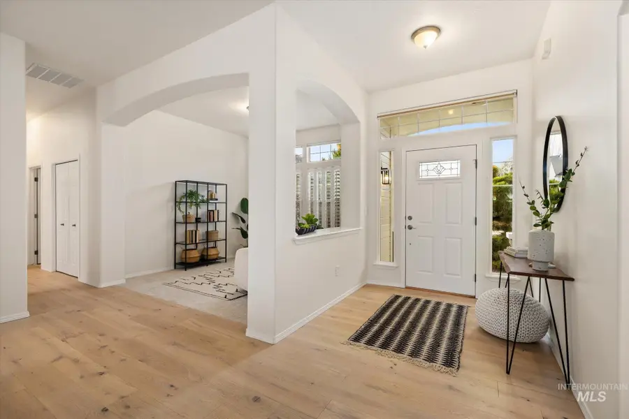 2818 N Sharon Ave, Meridian, ID 83646 - Image #3